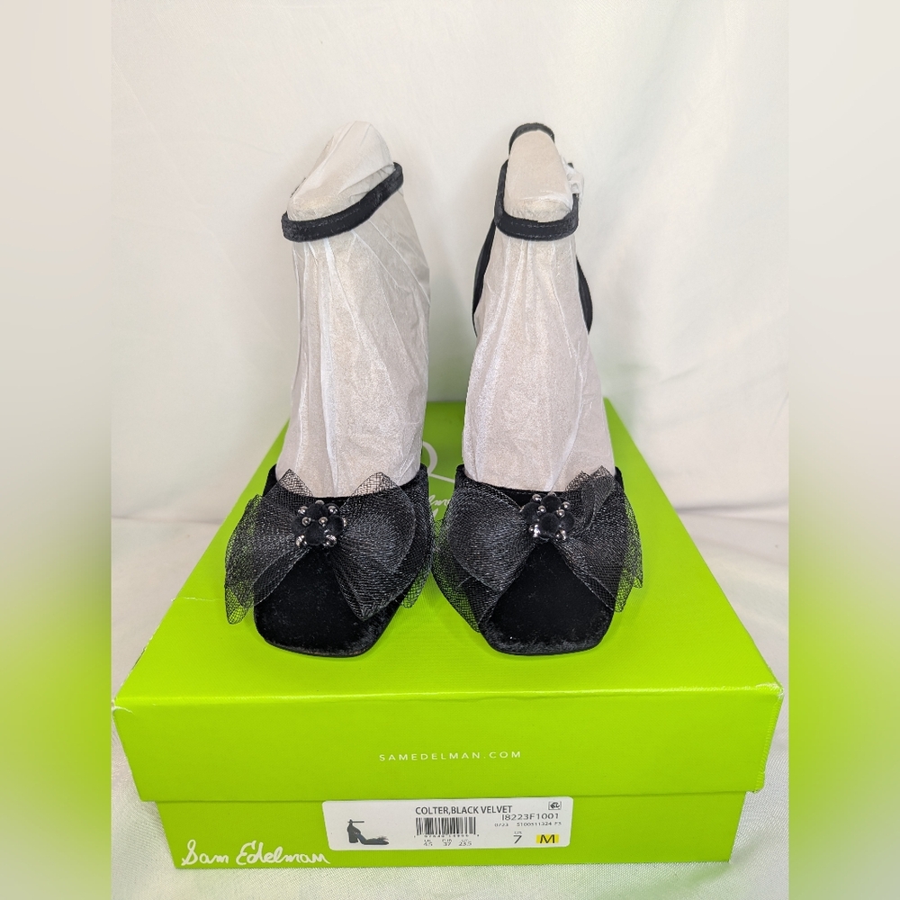 NIB Sam Edelman Colter Black Velvet Heels Women's Size 7